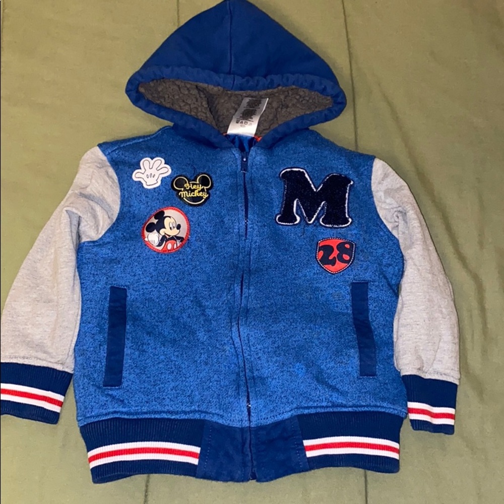 Mickey puffer jacket size 4t